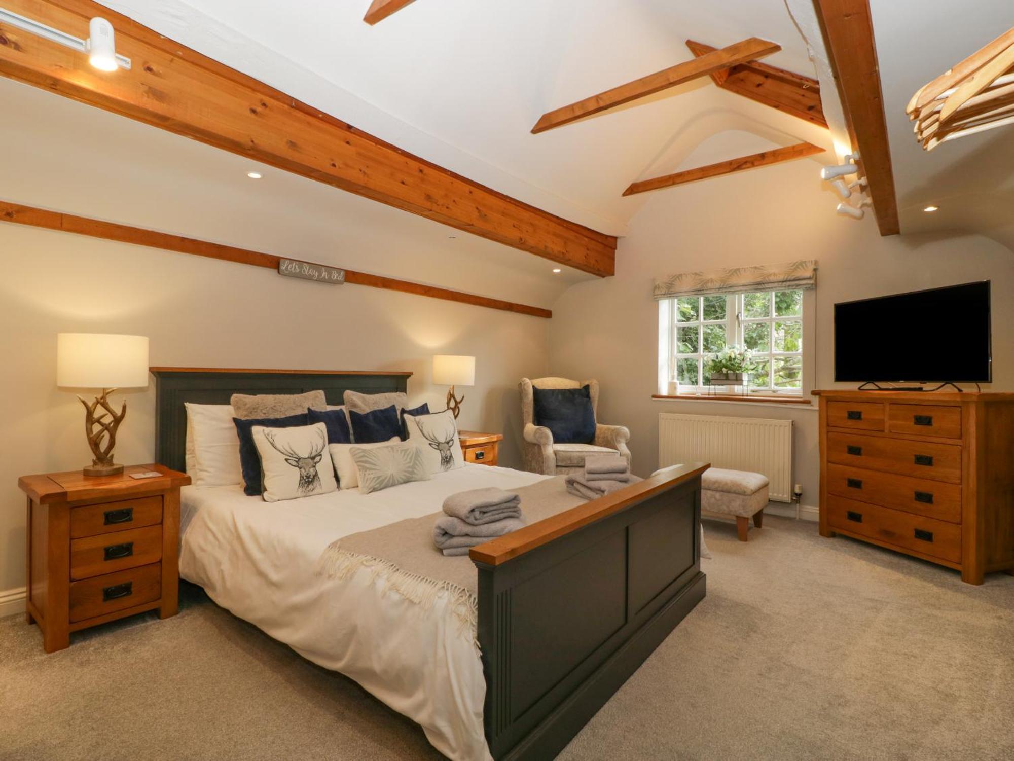 The Coach House Apartment 图克斯伯里 外观 照片