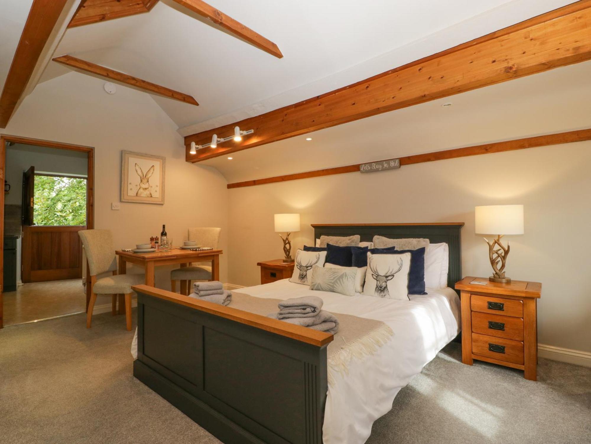 The Coach House Apartment 图克斯伯里 外观 照片